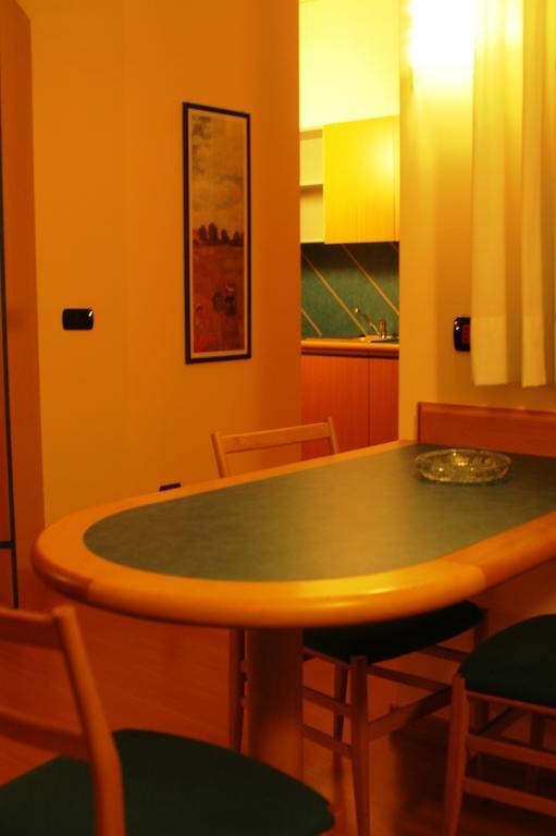 Hotel St John Десио Стая снимка
